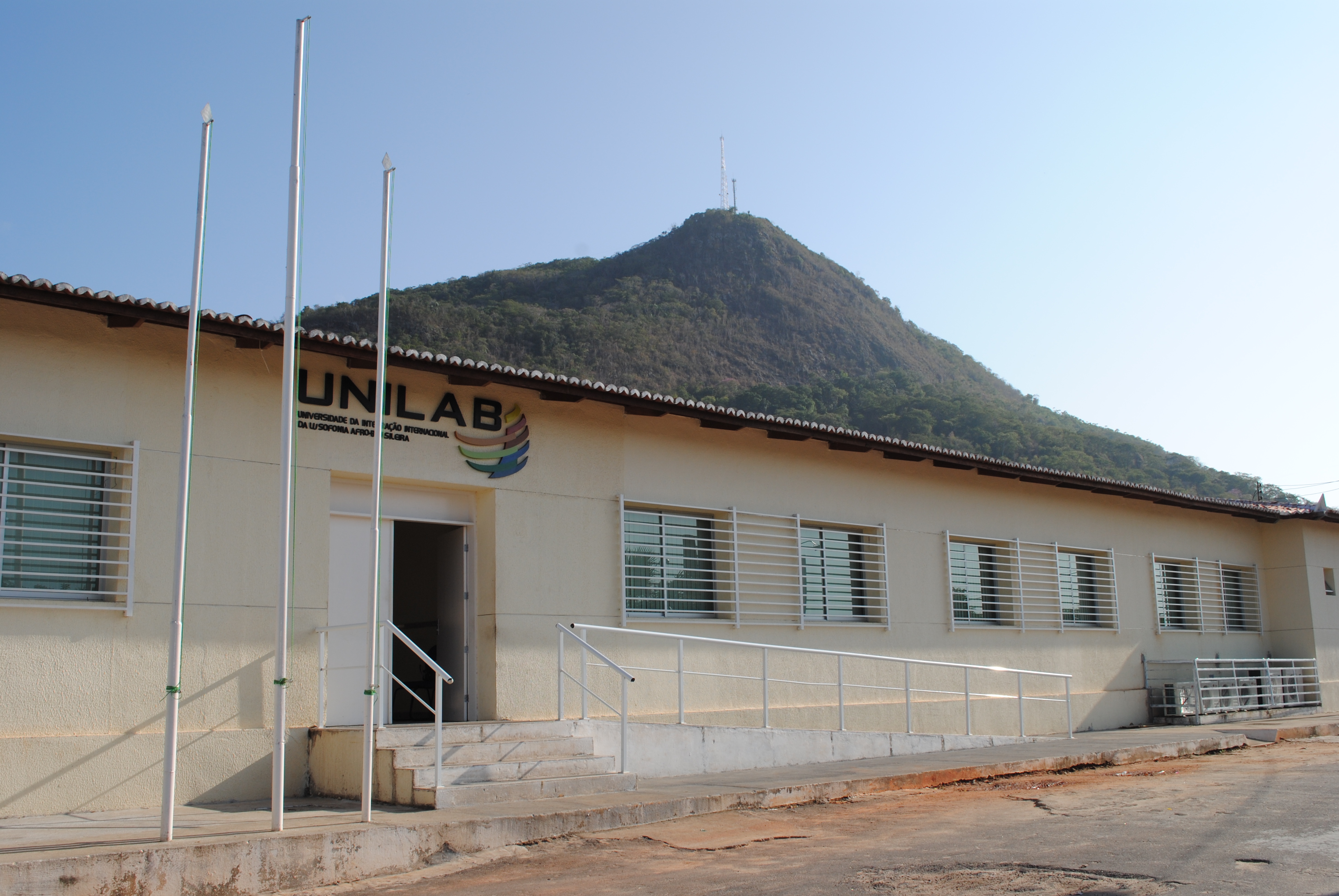 Unilab abre concurso para técnicos administrativos com provas no CE e na BA